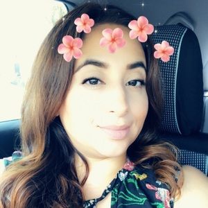 Meet your Posher, Ivonne